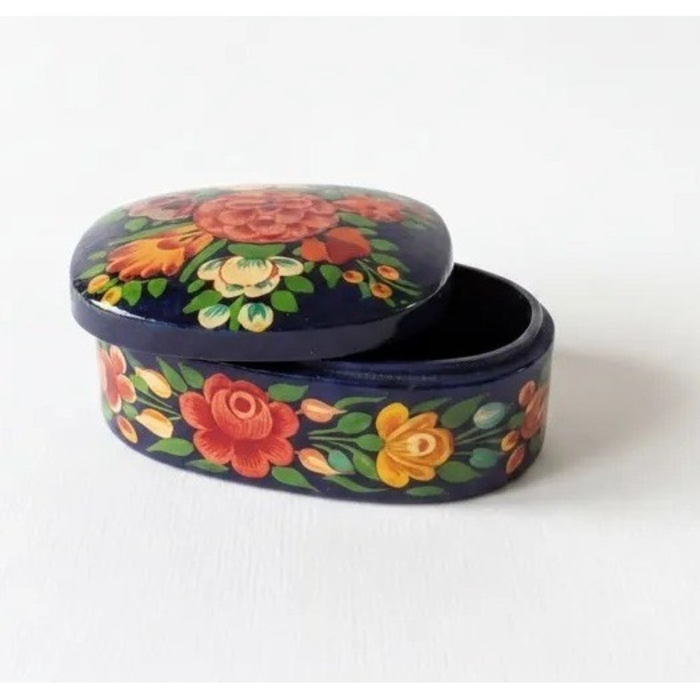 KASHMIRI Trinket Box Vintage Small‎ Oval Blue Floral Papier Mache Handmade